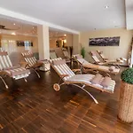 Kitz Garni Boutique Κίτσμπουελ