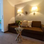 Ξενοδοχείο Kitz Garni Boutique 3*